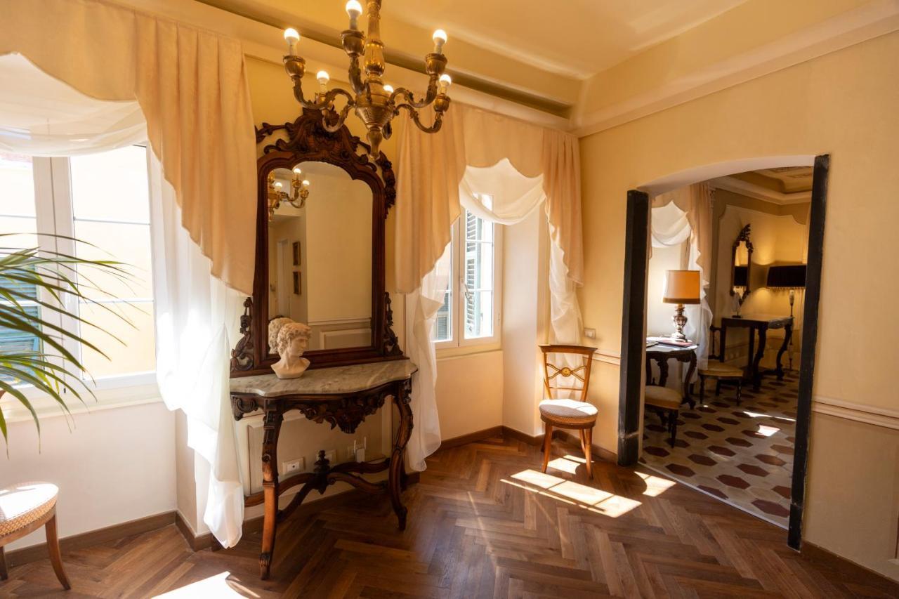 ホテル Palazzo Lari サルツァーナ エクステリア 写真