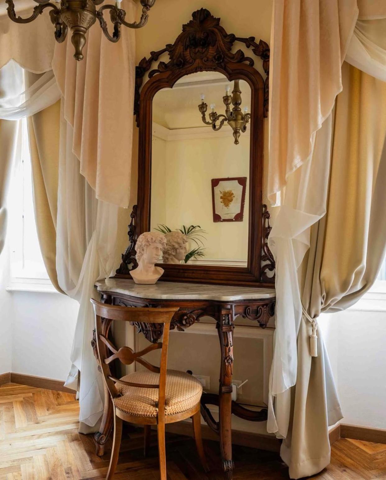 ホテル Palazzo Lari サルツァーナ エクステリア 写真