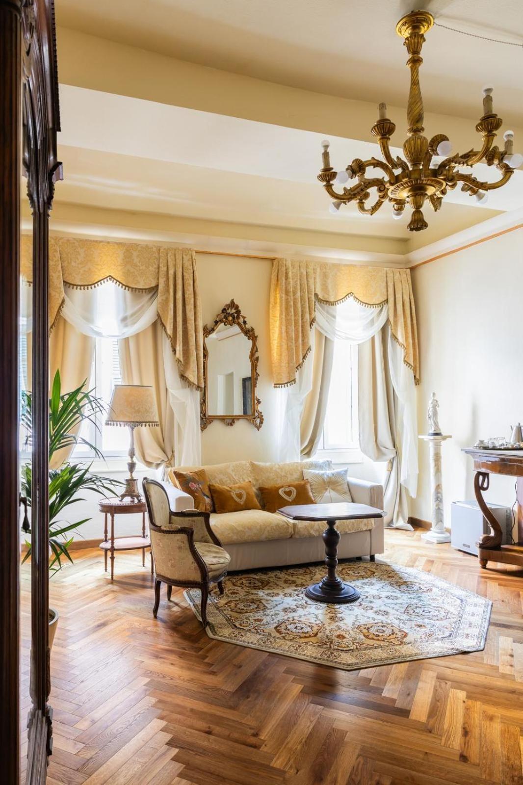 ホテル Palazzo Lari サルツァーナ エクステリア 写真