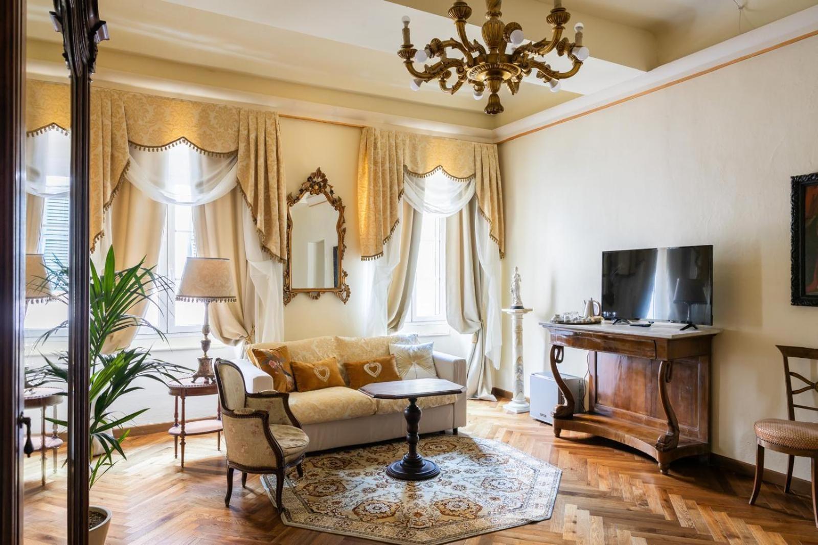 ホテル Palazzo Lari サルツァーナ エクステリア 写真