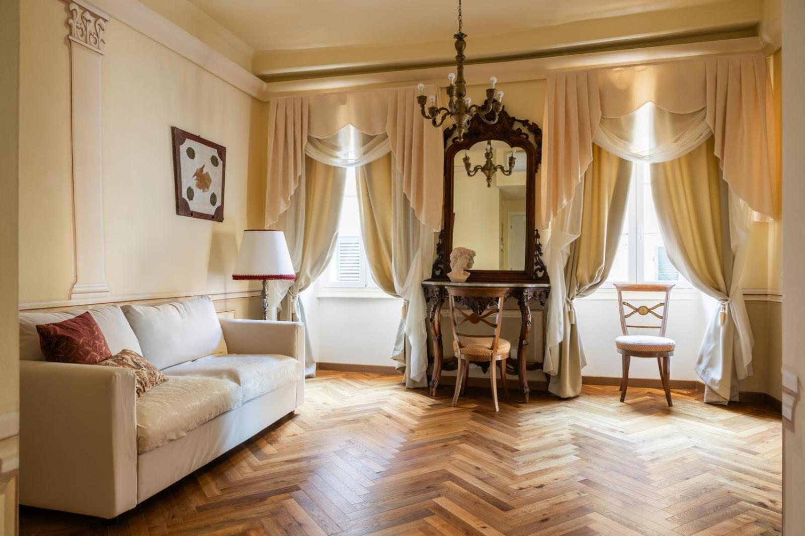 ホテル Palazzo Lari サルツァーナ エクステリア 写真